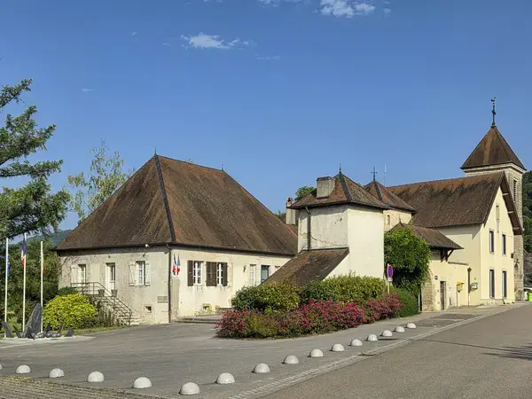 Monte Escalier 25 Installateur Monte Escalier Devecey